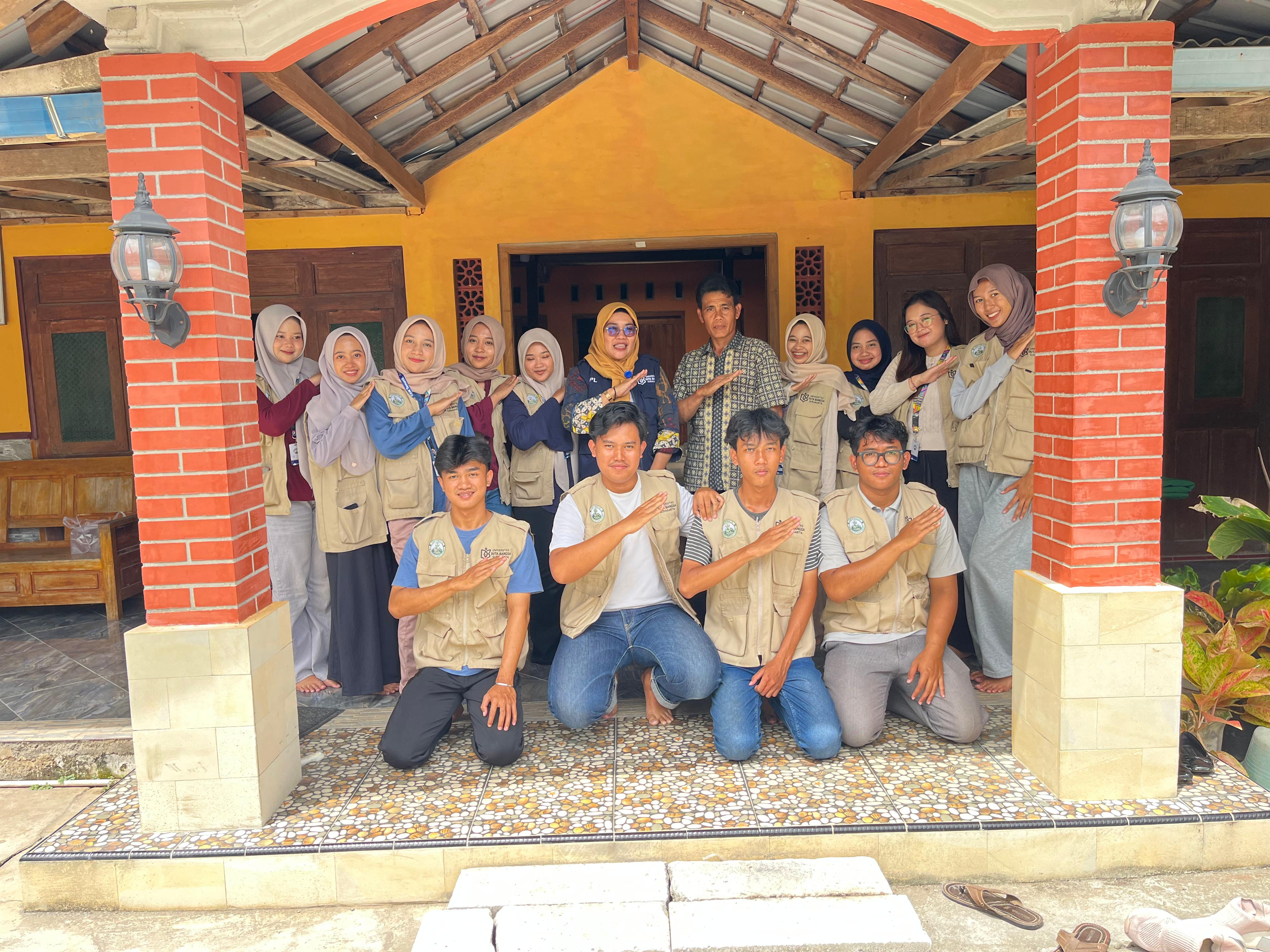 KKNT Universitas Duta Bangsa Surakarta di Dukuh Garotan